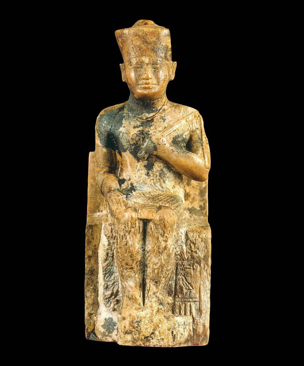 Khufu (Cheops): The Pharaoh Who Built the Great Pyramid of Giza